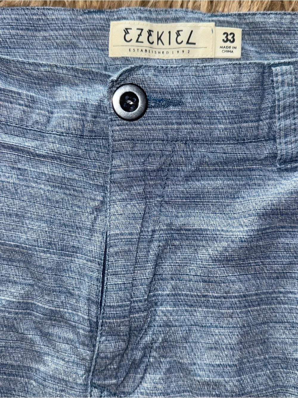 Ezekiel Light Blue Textured Flat Front Shorts Sz 33 waist